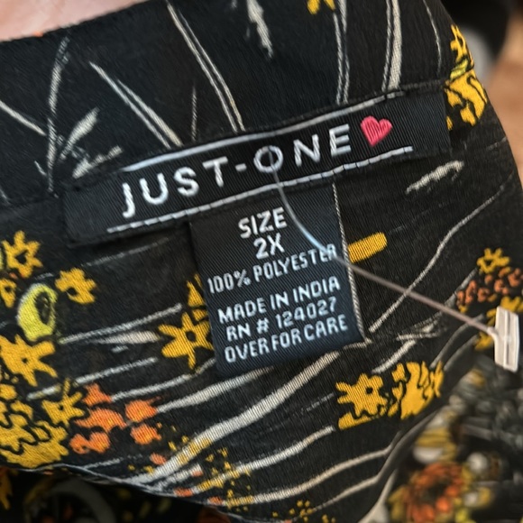 Sheer Tunic - Picture 7 of 7